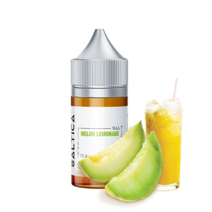 Saltica Melon Lemonade Salt Likit şişe ve taze kavun dilimleri.